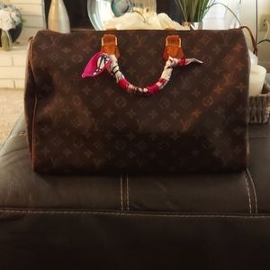 Authentic Louis Vuitton Speedy 40